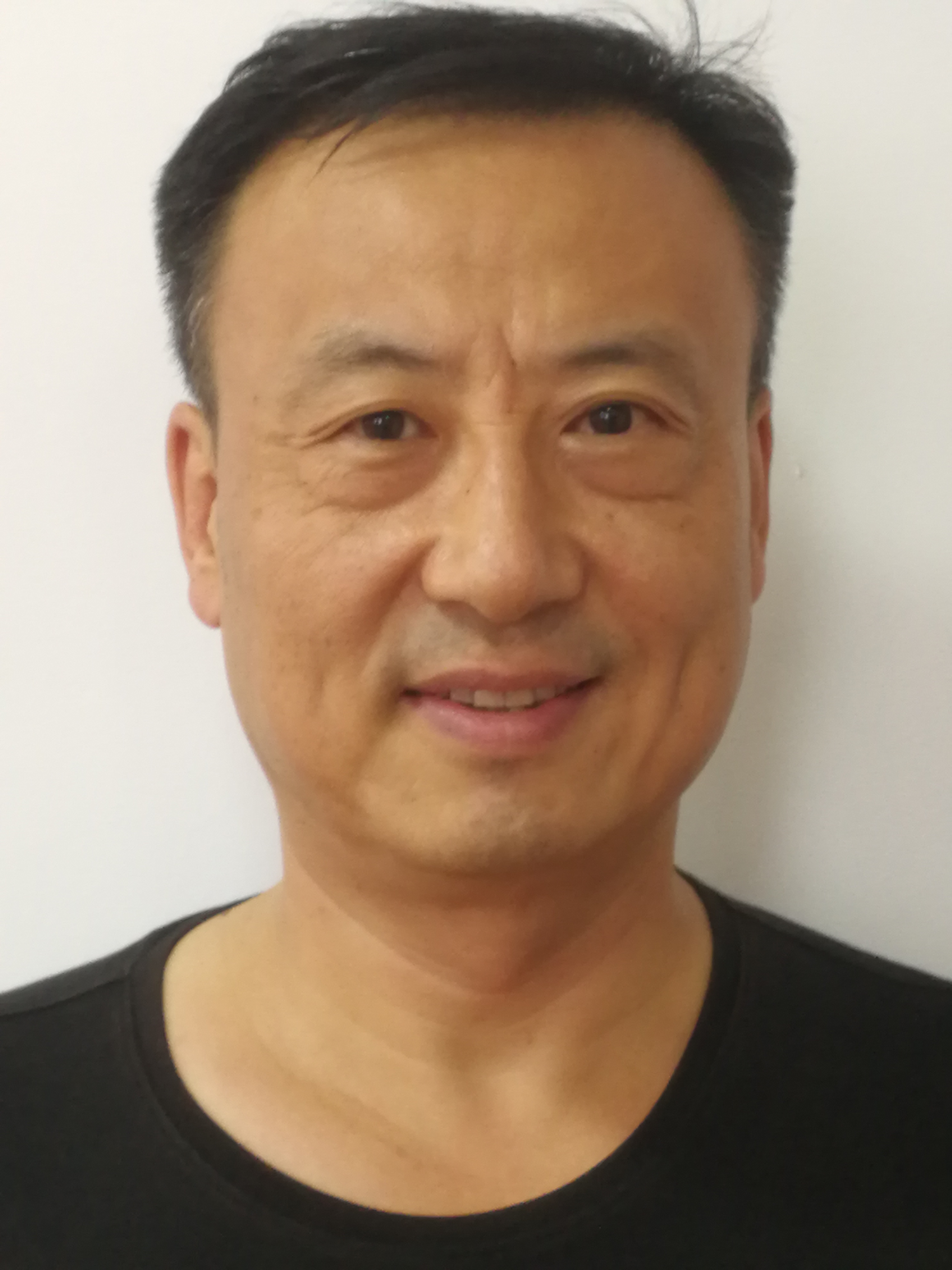 李强